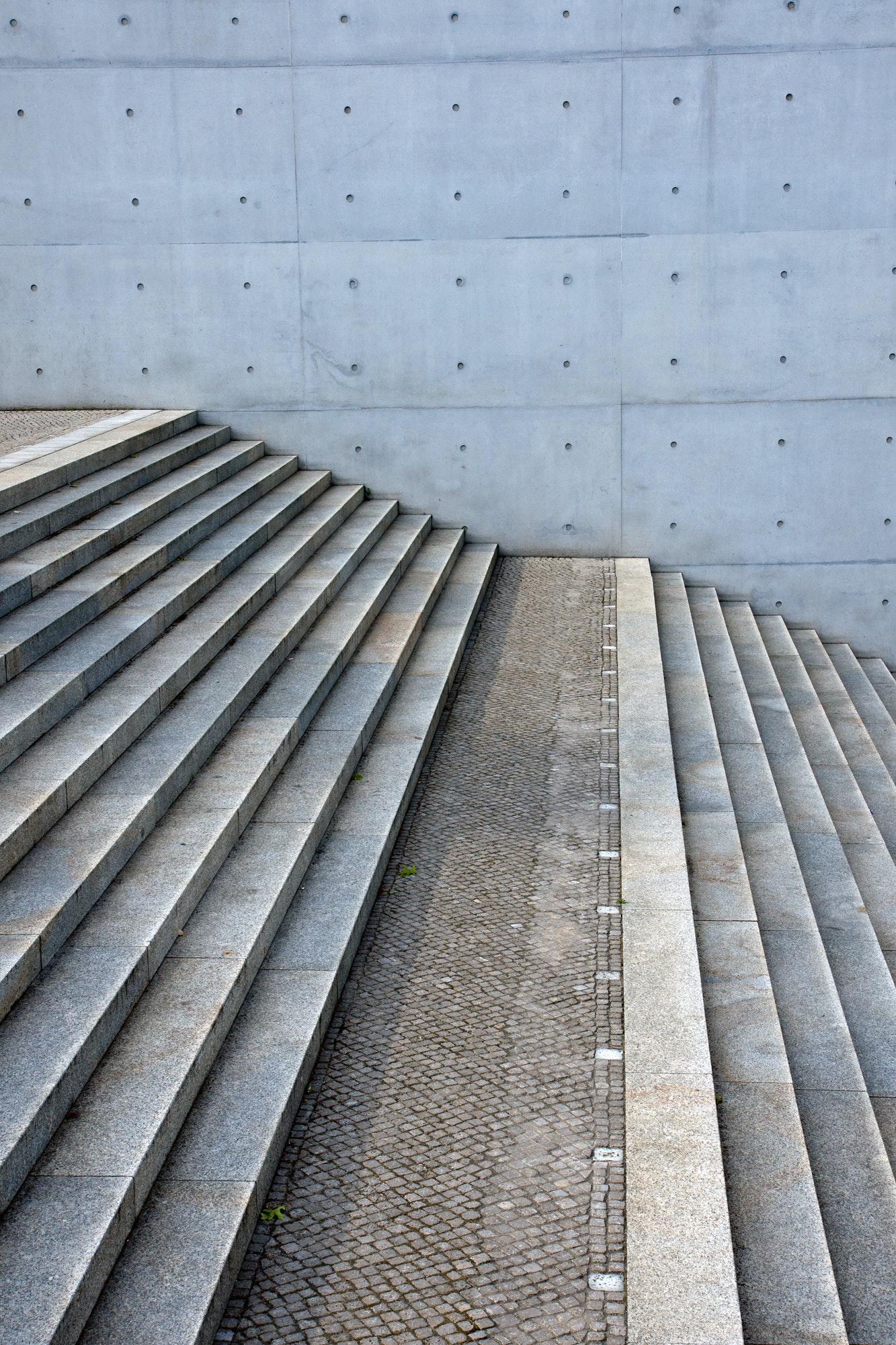 Concrete stairs and concrete wall